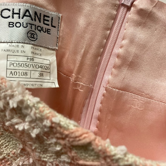 Chanel most iconic 1995 runway skirt - Picture 5 of 6